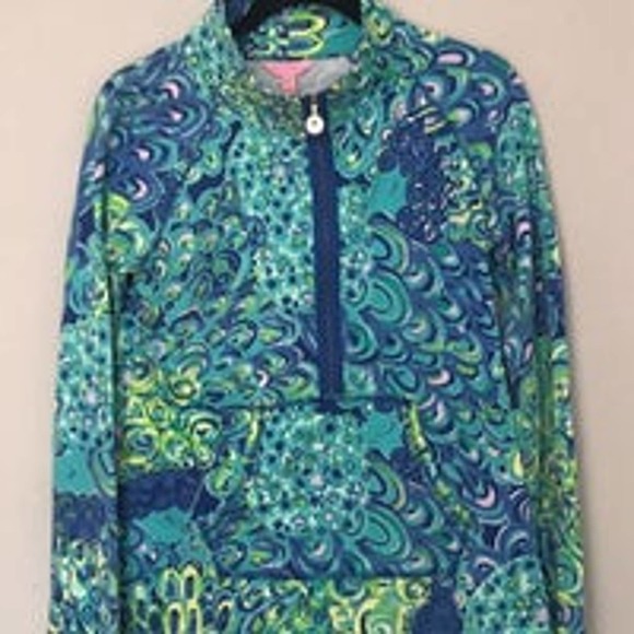 Lilly Pulitzer UPF 50+ Skipper Round Hem Popover Lilly's Lagoon Size S GUC‎ - Picture 1 of 4
